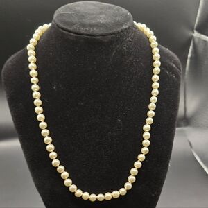 Vintage Cream Faux Pearl Necklace |  Classic Clasp | Timeless Elegance